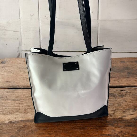 Patricia Nash Handbags - Patricia Nash Colorblock Toscano Large Tote Bag Black Ivory Handbag *No Tassels